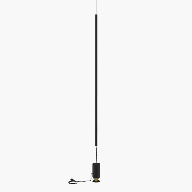 Libera stand-alone ceiling to floor